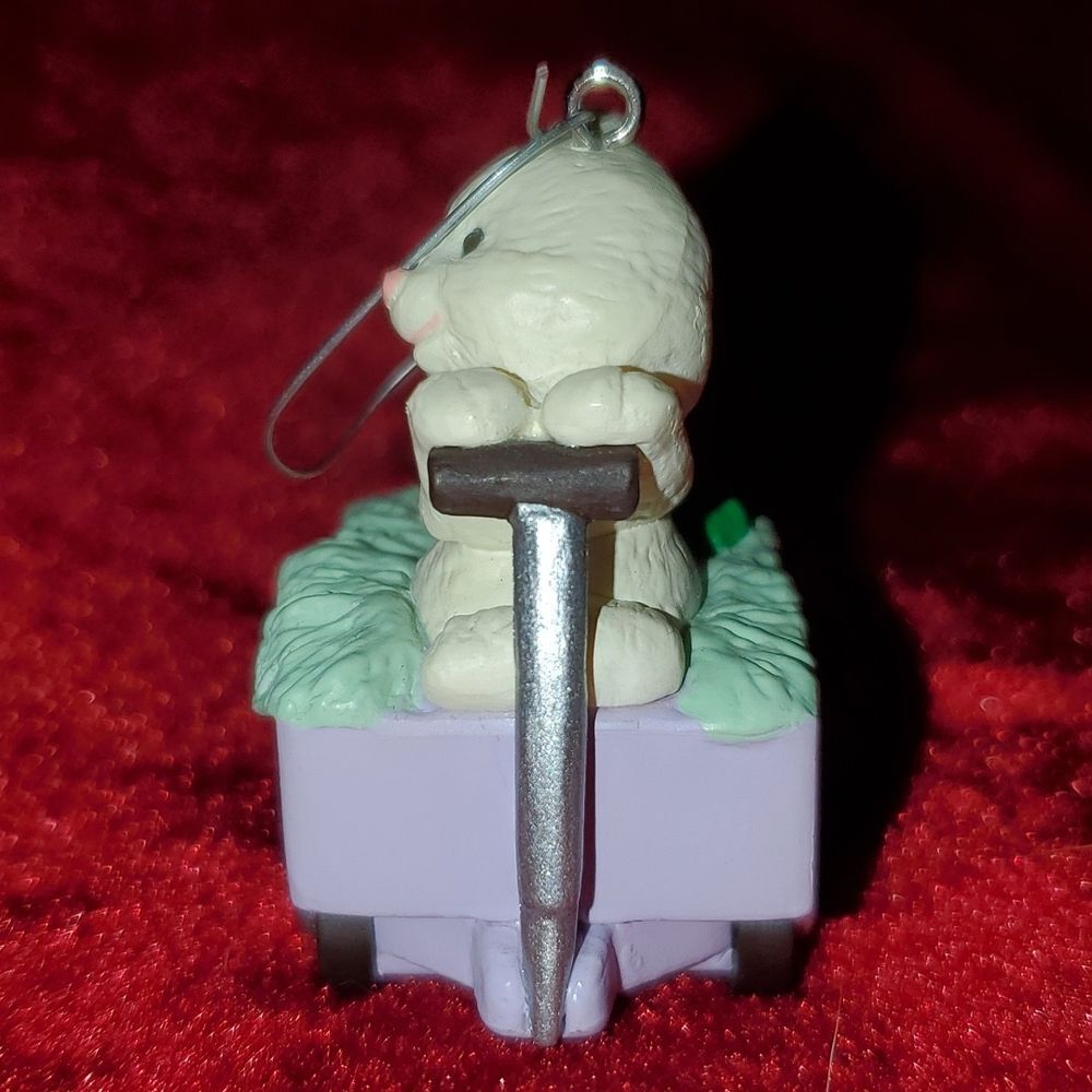 Vintage 1993 Hallmark Keepsake Grandchild Easter Ornament Bunny Rabbit Wagon - Picture 10 of 14